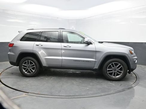 Used 2020 Jeep Grand Cherokee Limited AWD/4WD image 8