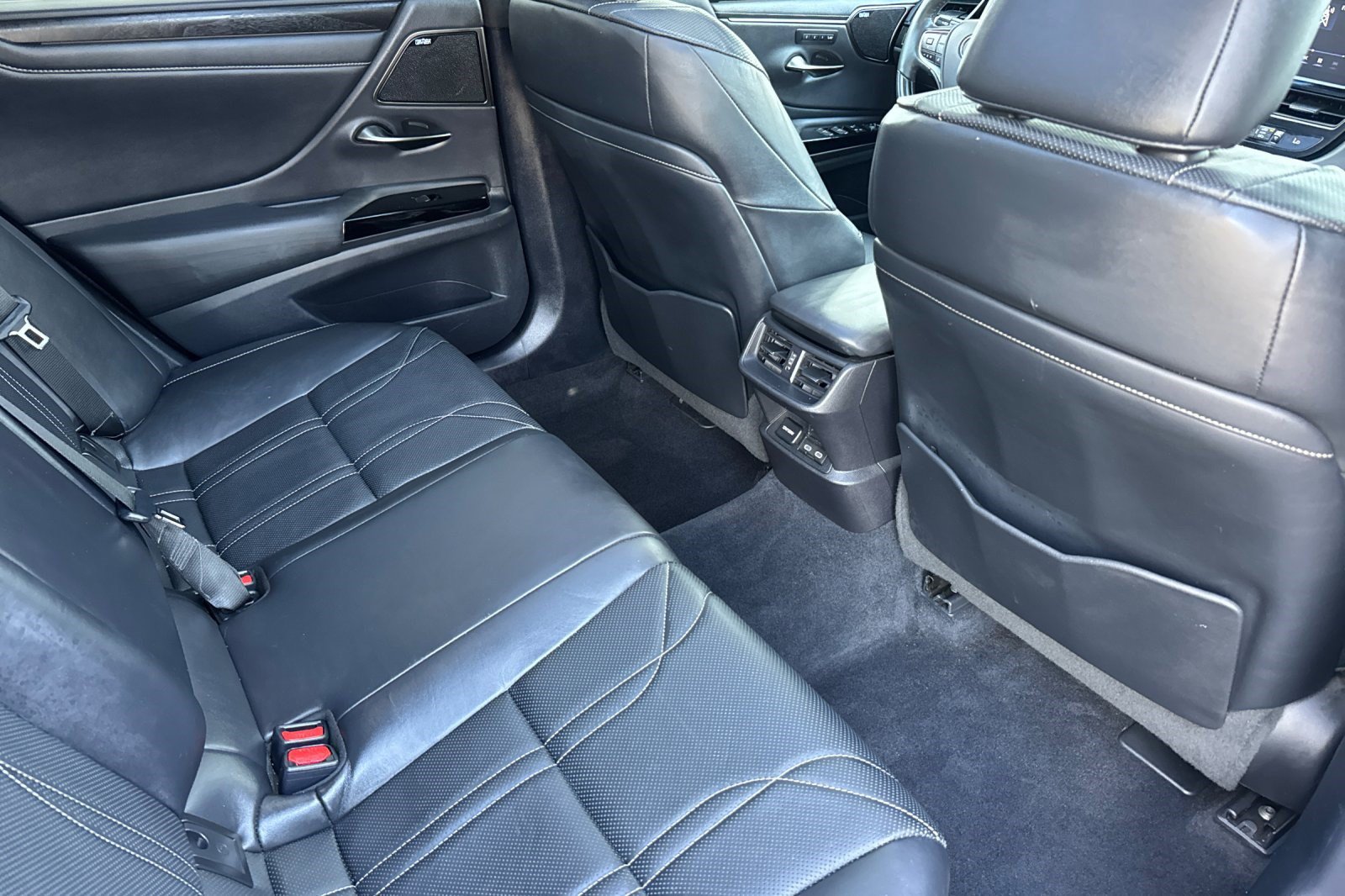 Used 2022 Lexus ES 350 w/ Accessory Package FWD image 33