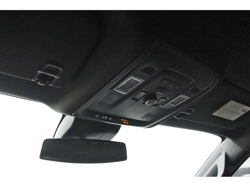 Used 2024 Chevrolet Suburban Premier RWD image 24