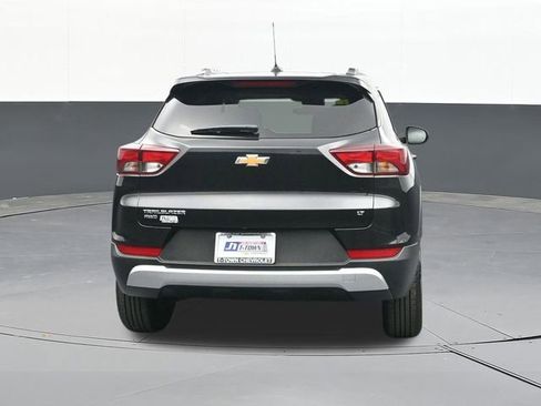 Used 2025 Chevrolet TrailBlazer LT AWD/4WD image 12