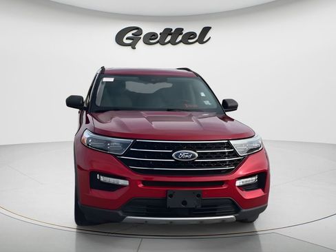 Used 2020 Ford Explorer XLT w/ Equipment Group 202A image 4