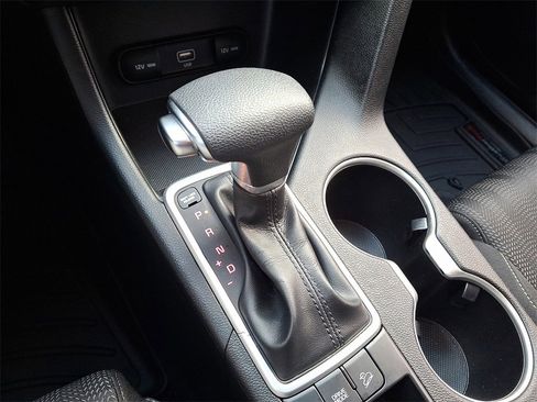 Used 2022 Kia Sportage LX image 14