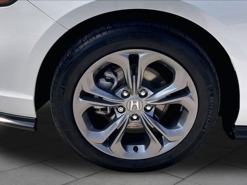 Used 2024 Honda Accord EX image 10