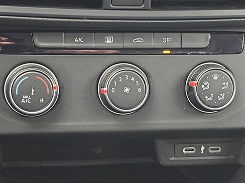 Certified 2024 Volkswagen Jetta S image 23