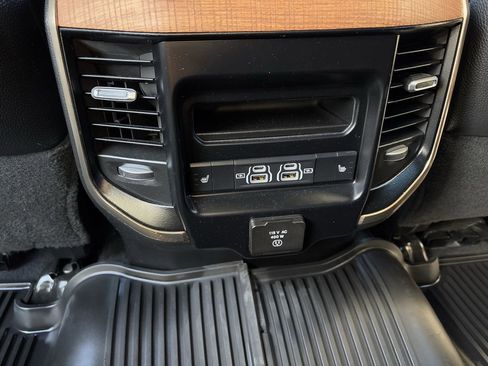 Used 2024 RAM 2500 Limited w/ Safety Group image 25