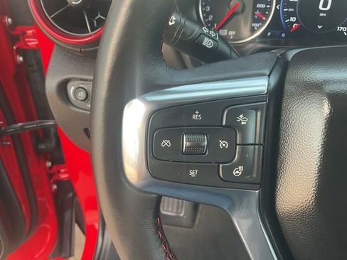 Used 2022 Chevrolet Blazer RS w/ Enhanced Convenience Package image 11