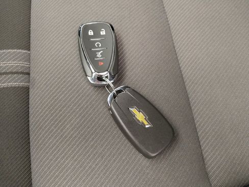 Used 2024 Chevrolet Blazer LT w/ Convenience Package FWD image 32