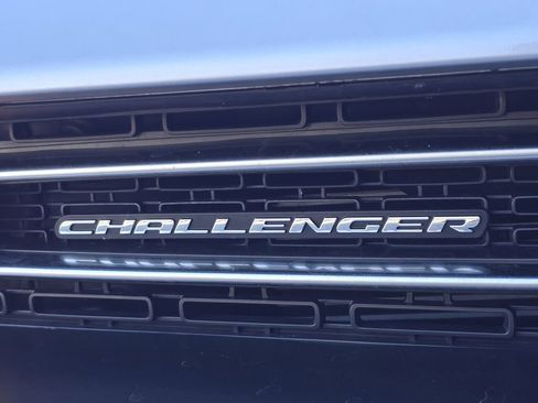 Used 2023 Dodge Challenger SXT RWD image 21