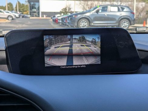 Used 2023 MAZDA MAZDA3 s image 22