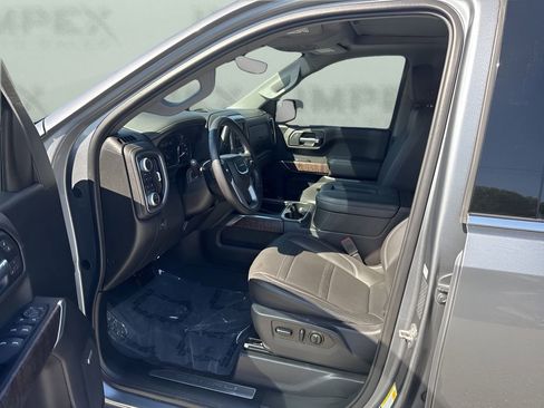 Used 2019 GMC Sierra 1500 Denali w/ Denali Ultimate Package AWD/4WD image 9
