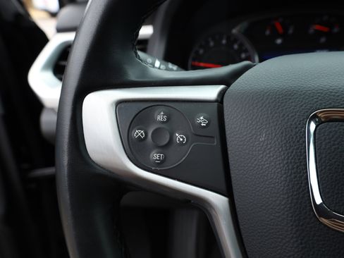 Used 2023 GMC Acadia SLT image 28