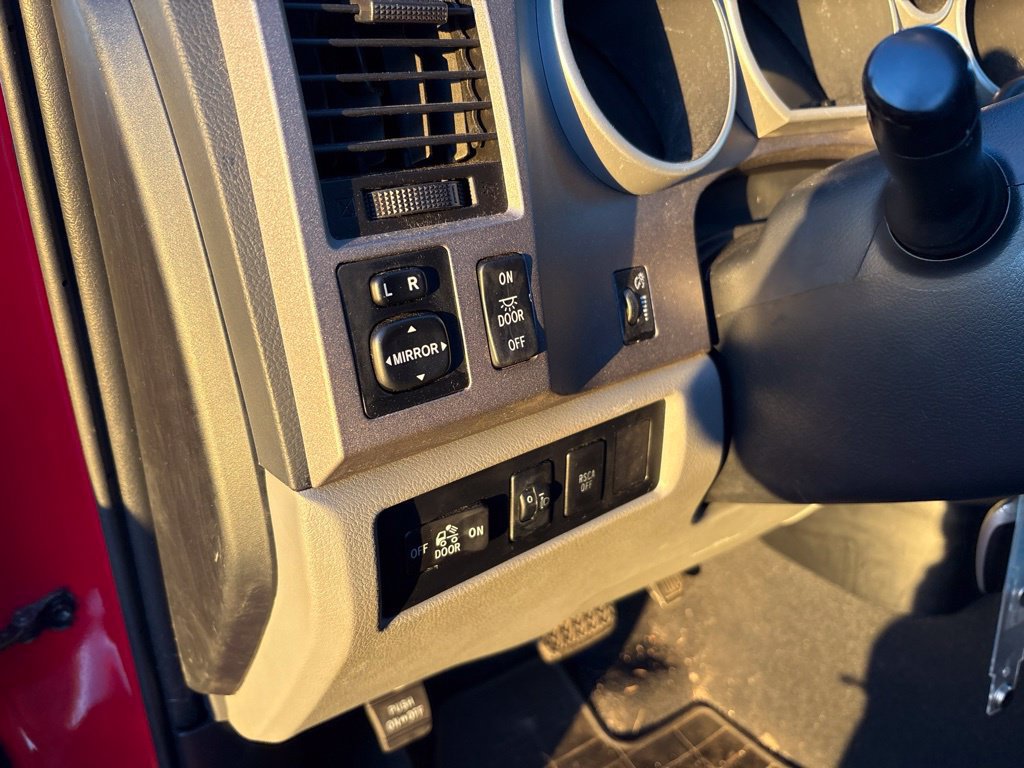 Used 2012 Toyota Tundra 4x4 Double Cab w/ Tow Pkg image 18