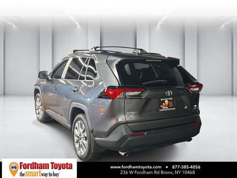 Used 2023 Toyota RAV4 XLE Premium AWD/4WD image 5