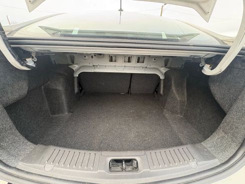 Used 2016 Ford Fiesta S image 9