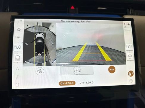 New 2025 Land Rover Discovery Sport S image 30