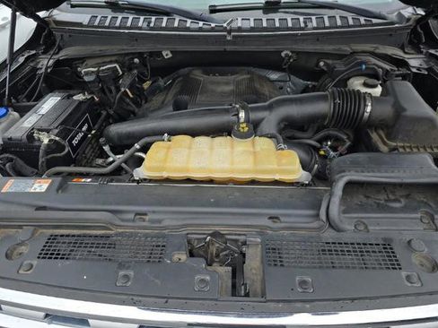 Used 2019 Ford Expedition Limited image 15