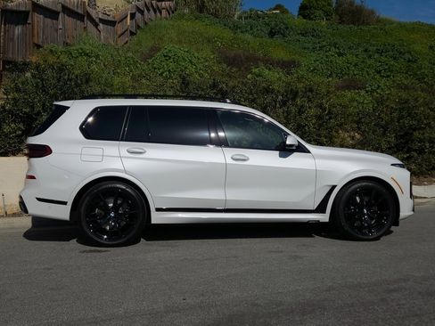 New 2026 BMW X7 xDrive40i w/ M Sport Package image 4