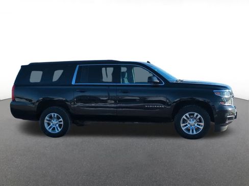Used 2017 Chevrolet Suburban LS image 7