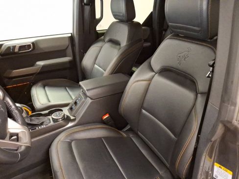 Used 2022 Ford Bronco Badlands w/ Sasquatch Package image 14