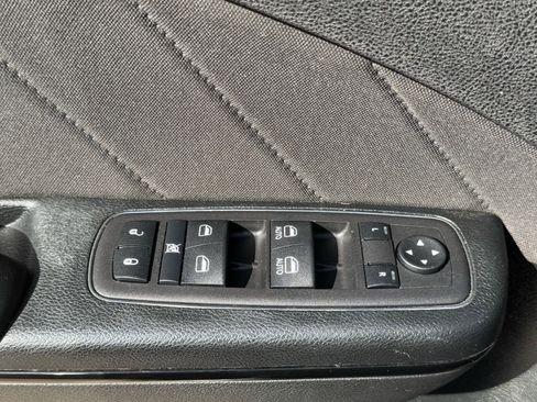 Used 2023 Dodge Charger R/T w/ Blacktop Package image 39