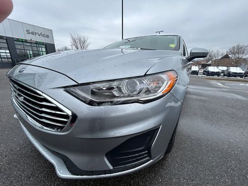 Used 2020 Ford Fusion SE image 29
