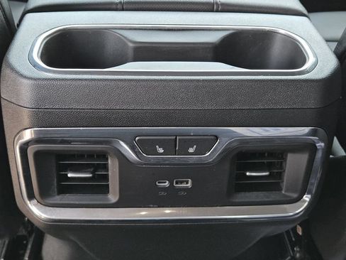 Used 2024 Chevrolet Silverado 1500 LTZ AWD/4WD image 34