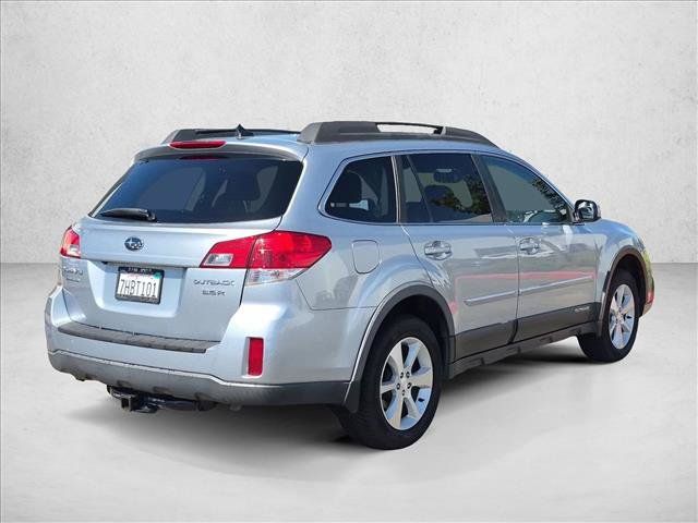 Used 2014 Subaru Outback 3.6R Limited AWD/4WD image 5