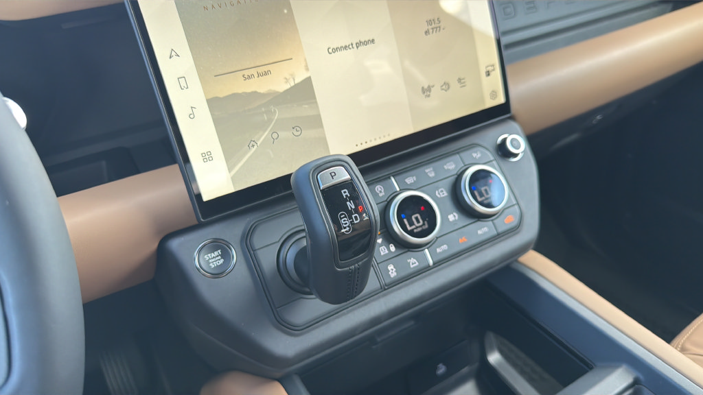 New 2026 Land Rover Defender 110 X-Dynamic SE AWD/4WD image 21