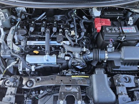 New 2025 Nissan Versa SR w/ Trunk Package image 18