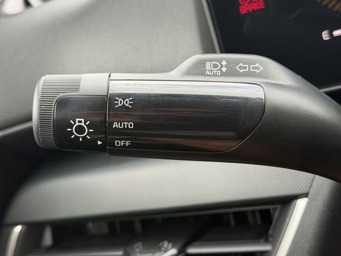 New 2026 Kia K4 FWD image 30