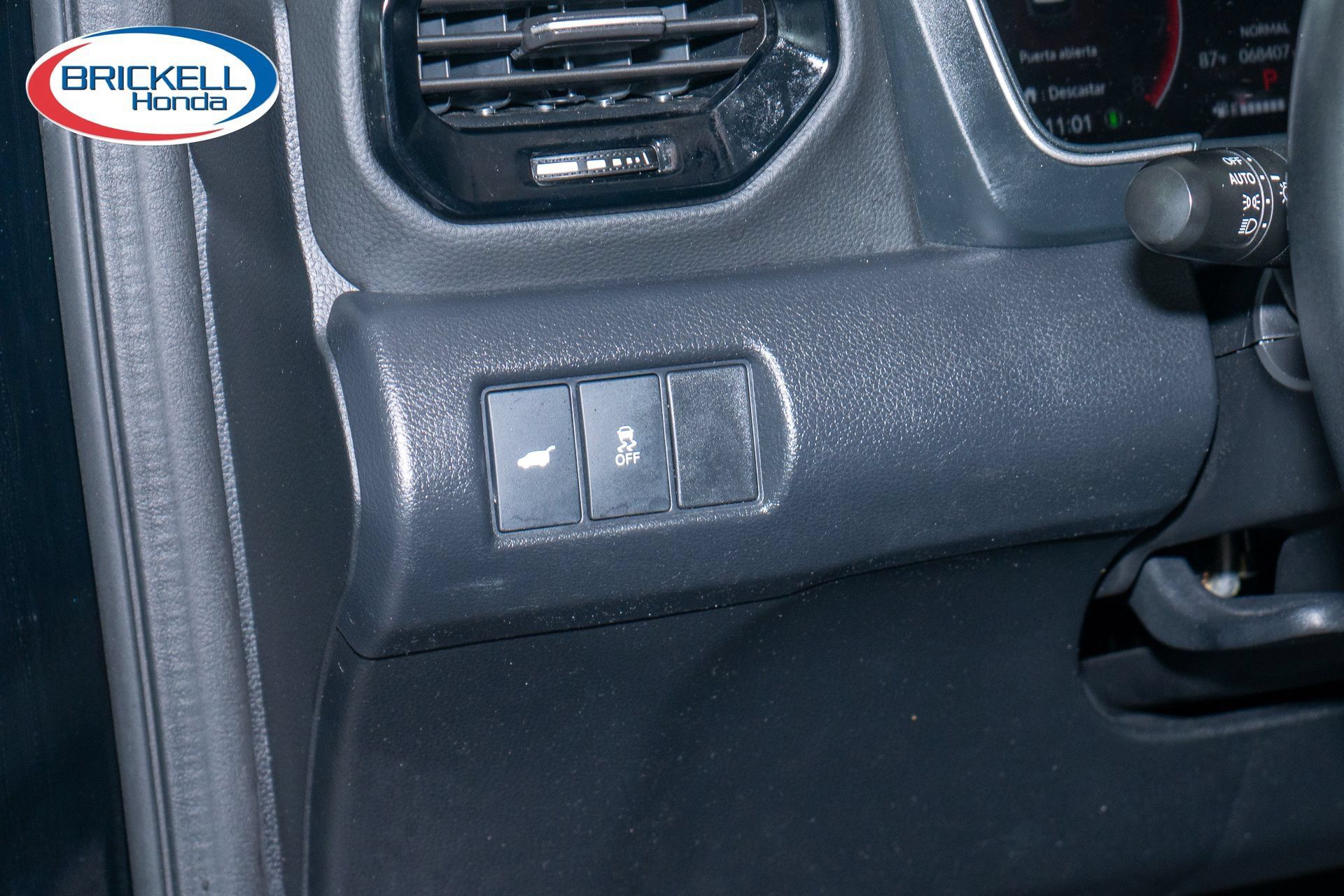 Certified 2023 Honda Pilot Touring image 31