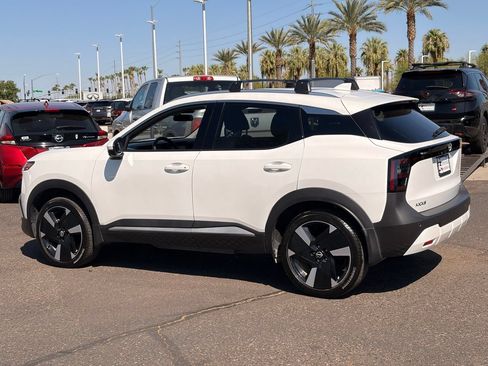 Certified 2026 Nissan Kicks SV FWD image 4