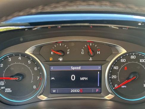 Used 2023 Chevrolet Traverse LT AWD/4WD image 31