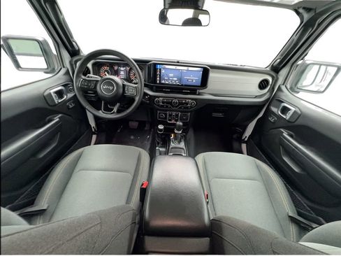 Used 2024 Jeep Wrangler Unlimited Sport AWD/4WD image 33