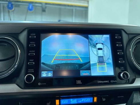 Used 2023 Toyota Tacoma Limited image 28