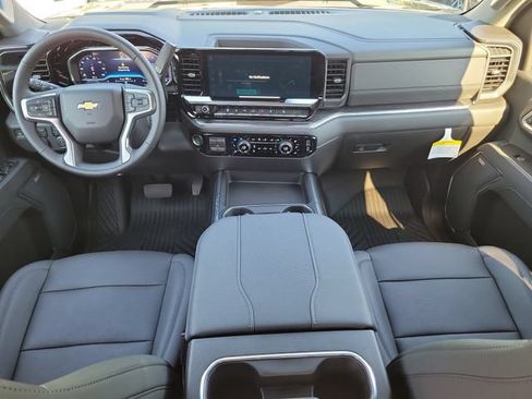 Certified 2025 Chevrolet Silverado 2500 LTZ w/ LTZ Convenience Package AWD/4WD image 23