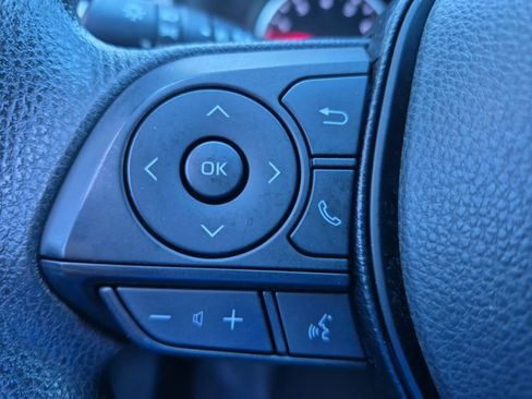 Used 2021 Toyota RAV4 XLE w/ Convenience Package image 22