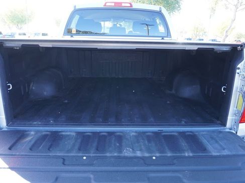 Used 2015 Toyota Tundra SR5 image 9