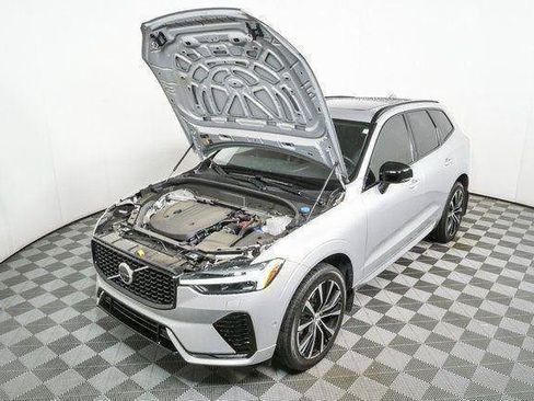Used 2024 Volvo XC60 B5 Plus w/ Climate Package AWD/4WD image 33