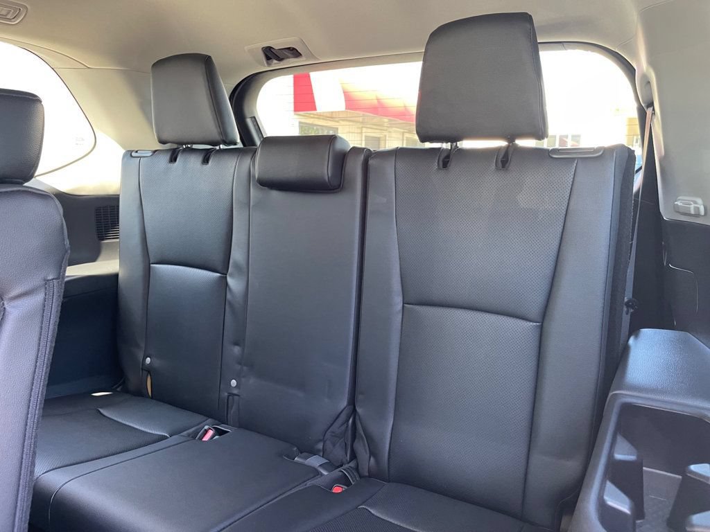 Used 2026 Toyota Grand Highlander AWD Hybrid image 14