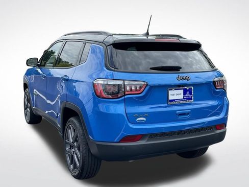 Used 2026 Jeep Compass Limited AWD/4WD image 8