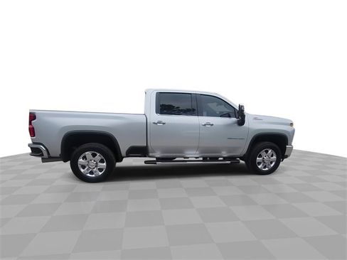 Used 2021 Chevrolet Silverado 2500 LTZ w/ LTZ Premium Package image 9