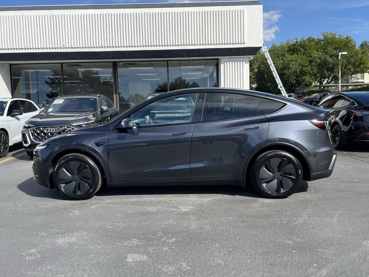Used 2026 Tesla Model Y Long Range AWD/4WD image 14