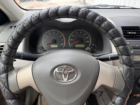 Used 2010 Toyota Corolla LE FWD image 20
