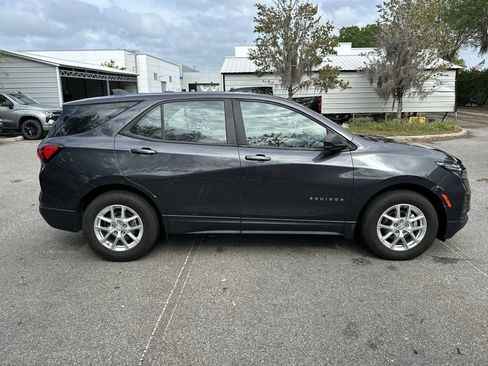 Used 2022 Chevrolet Equinox LS w/ Driver Confidence II Package image 8