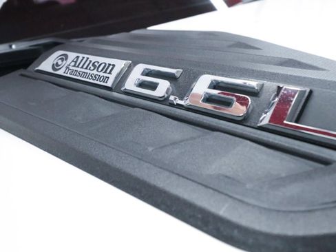 Used 2024 Chevrolet Silverado 2500 Custom w/ Custom Value Package image 11