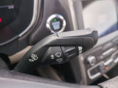 Used 2020 Ford Fusion SE image 24