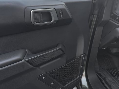 Used 2025 Ford Bronco Outer Banks image 12