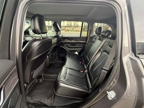 Used 2022 Jeep Grand Cherokee Limited 4xe AWD/4WD image 18