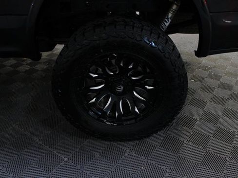 Used 2019 Ford F150 Lariat w/ Equipment Group 502A Luxury image 29